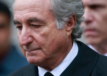 Dünyanın en büyük saadet zinciri dolandırıcısı Madoff, ‘ölüyorum’ diyerek insani af talep etti