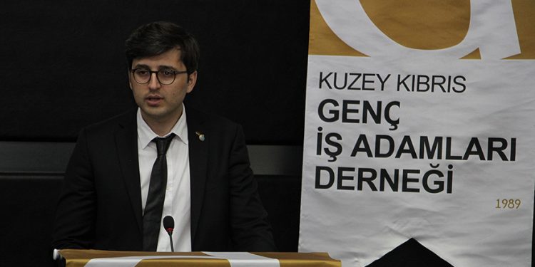 GİAD, krizin ekonomik boyutu için çare üretemeyen hükümeti eleştirdi