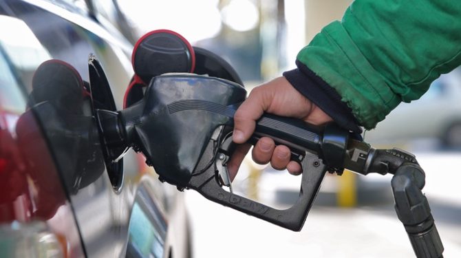 Türkiye’de Benzine 60 kuruş, motorine 55 kuruş indirim