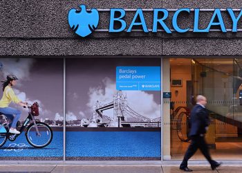 Barclays, salgının bankaya maliyetinin 2.1 milyar sterlini aşacağını hesapladı