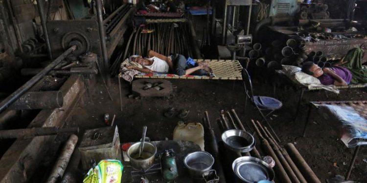 Oxfam uyardı “Koronavirüs yarım milyardan fazla insanı yoksulluğa itebilir”