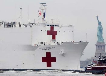 Yüzen hastane Comfort’a corona görevi!