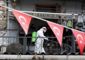 Türkiye’de cari denge Mart’ta 4,92 milyar dolar açık verdi