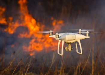 Güney Kıbrıs, büyük yangınlara müdahalede drone teknolojisine geçiyor