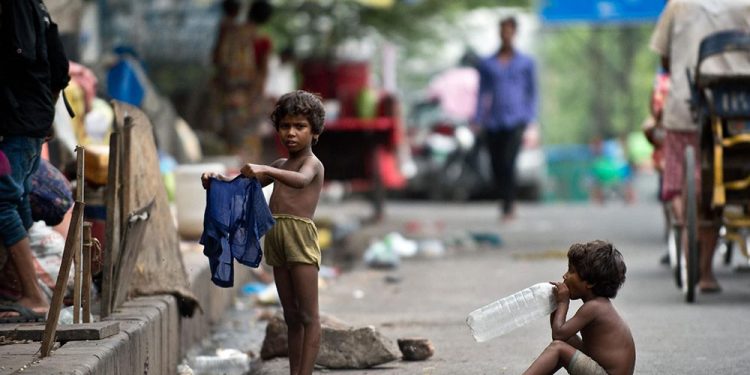 Dünya’daki “aşırı yoksulların” sayısı 1 milyarı aşabilir