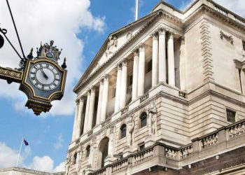 İngiltere Merkez Bankası’nın %2 enflasyon hedefi tutmadı, 2016 yılına dönüldü