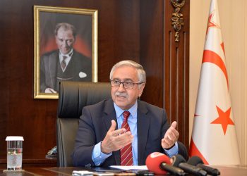 Cumhurbaşkanı, geçiş kapıları konusunu hükümet yetkilileriyle görüşecek