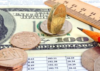 Türkiye’de şirketler 1 milyar dolarlık döviz sattı, döviz mevduatları geriledi