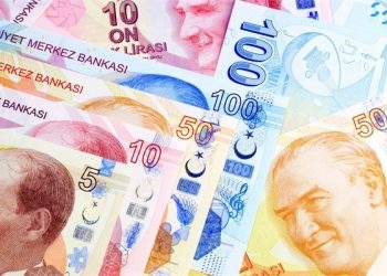 Kurlar küresel piyasaların etkisiyle yukarıya doğru hareketlendi