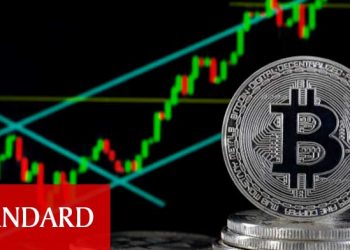 Bitcoin yeniden 12 bin dolar sınırında
