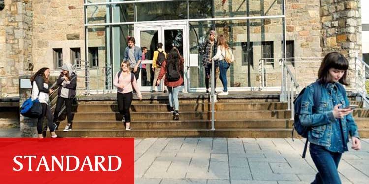 İngiltere’de üniversiteler ikinci dalganın merkezi olabilir