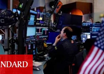 Küresel piyasalarda, Hisseler virüs endişeleri ve teşvik kördüğümüyle geriledi