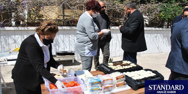 Kuzey Kıbrıs haftayı çöken TL, hellim ve ödeme tartışmalarıyla geçirdi