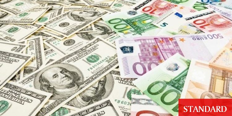 Dolar ve Euro’dan % 2,5’lik düşüş