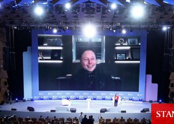 Elon Musk, Rusya’ya fabrika kurabilir