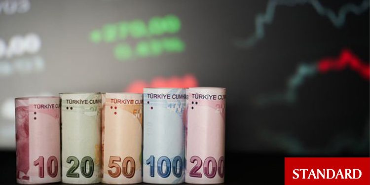 Türk Lirası, temmuzda yıldızı parlayan EM parası oldu