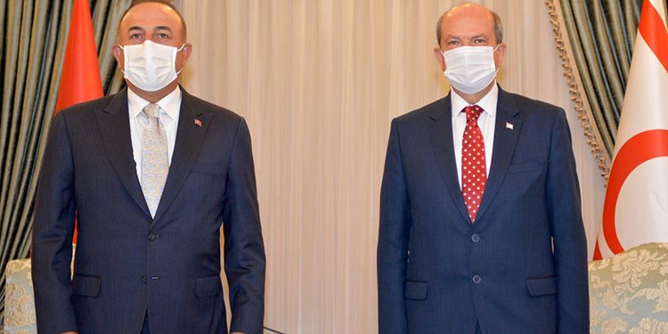 Tatar-Çavuşoğlu görüşmesi tamamlandı. Heyetler arası görüşmeye geçildi