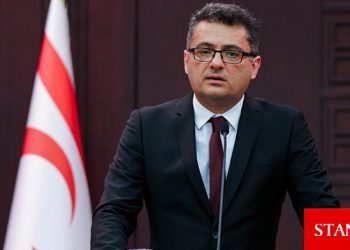 “İcraat yapmak için o makamlardasınız, şikâyet etmek için değil!”
