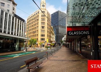 Kovid-19 yasaklarının süresi yeniden uzatıldı