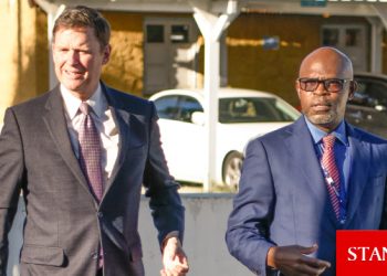 Özel temsilci Colin Stewart Kıbrıs’a geldi!