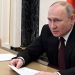 Putin yeni sermaye kontrollerine imza attı