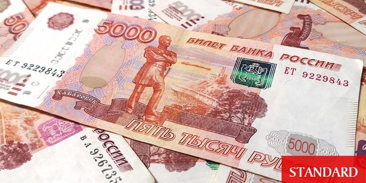 Rusya’nın 2 trilyon rublesi eridi