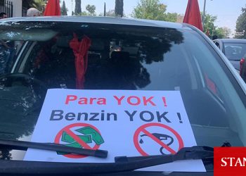 Sendikalar, Meclis önünde kontak kapattı