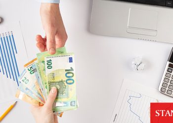 Fed üyeleri, 100 baz puanlık artışa temkinli yaklaşıyor