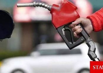 Akaryakıt fiyatlarına zam yapıldı