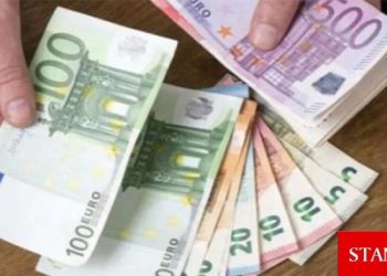 Güney Kıbrıs’ta yeni asgari ücret bin Euro olarak belirlendi