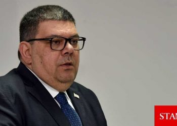 Maliye Bakanı Özdemir Berova: Sadece devletin alacağı önlemler ile pahalılık sorununu aşamayız