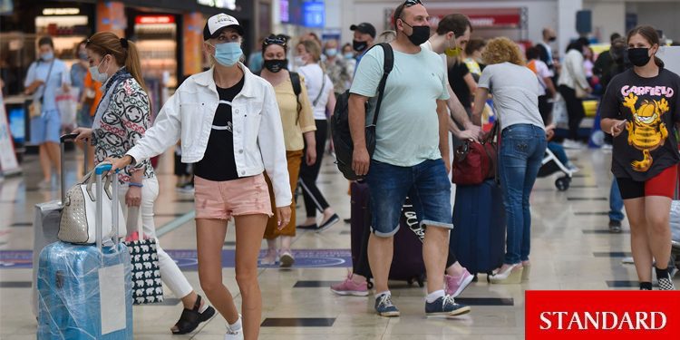 Yurt dışına çıkacaklar yeni harç tutarını 12 Ağustos’tan önce yatırabilecek