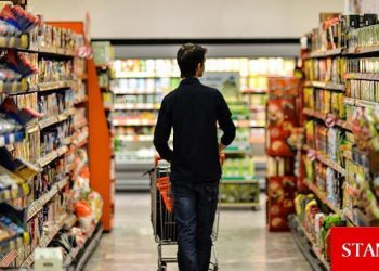 Türkiye’de aylık enflasyon Kasım’da beklentilere kıyasla sınırlı geriledi