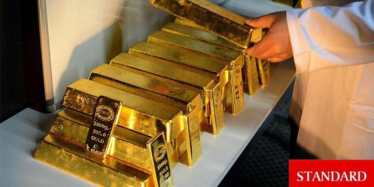 Altın ABD verisi öncesi düşüşte