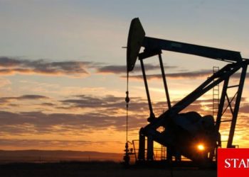 Petrol altı ayın en düşük seviyesine yakın