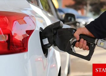 Akaryakıt fiyatlarına zam