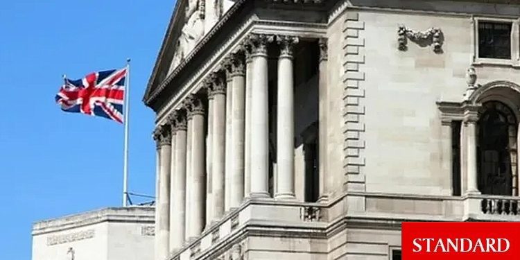 İngiltere Merkez Bankası politika faizini sabit bıraktı