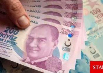 Türkiye’de 4.5 milyon memur ve emekliyi ilgilendiren zam kararı Resmi Gazete’de