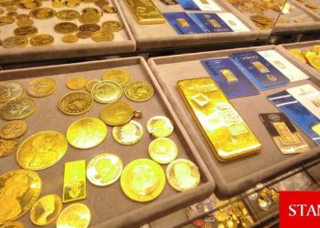 Altın 4 bin dolar seviyesine geriliyor