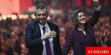 CHP’nin 39. Olağan Kurultayı’nda Özgür Özel yeniden genel başkan seçildi