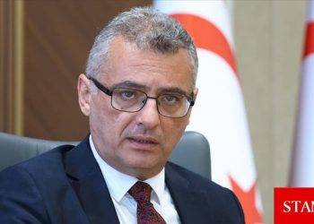 Erhürman: Kıbrıslı Türkler yok sayılarak bu adada çözüm olabileceğini düşünen var mı?