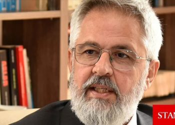 Eski Tarım Bakanı Pertev uyardı: Denizlerimiz tehlikede