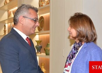 Holguin, bugün liderlerle ayrı ayrı görüşecek