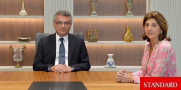 Erhürman, Holguin ile görüştü