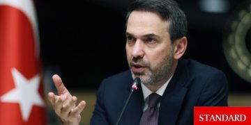 Bayraktar: Adaya gazın götürülmesi için denizdeki çalışmalara başladık